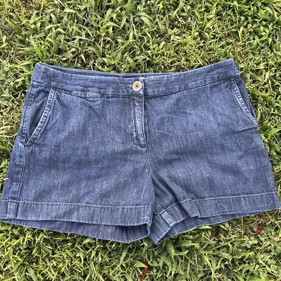 LOFT Blue Jean Shorts Classic Cuffed Design - Picture 3 of 12